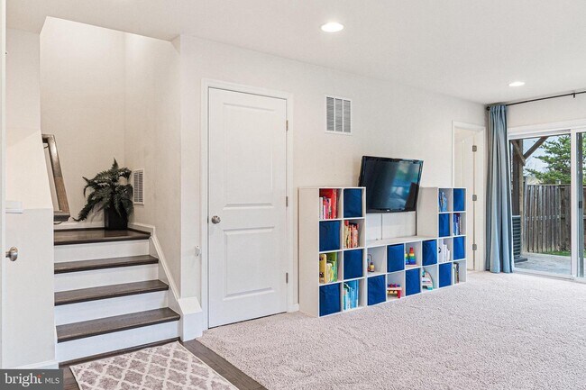 Foto del edificio - 11900 Waterton Lake Ln