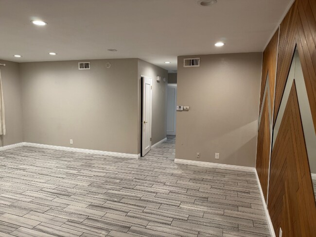 Foto del edificio - 753 Windwood Dr