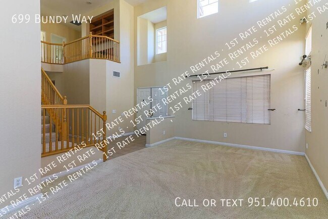 Building Photo - CORONA - MOUNTAIN GATE ESTATES