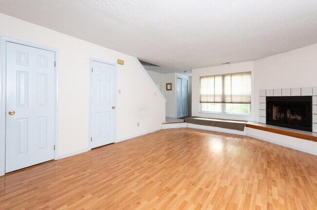 Building Photo - 58 Rampart Dr