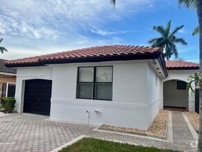 Building Photo - 6983 SW 161st Pl
