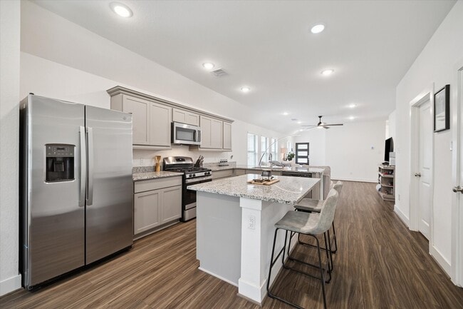Building Photo - 1600 Portia Ln