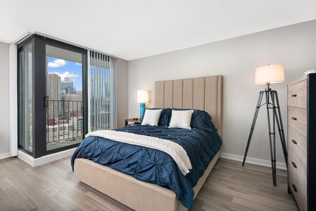 Foto del edificio - 105 W Huron St