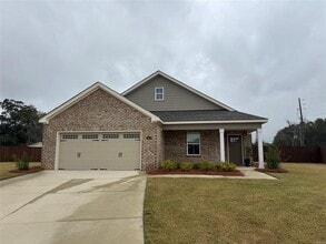 Building Photo - 424 Kohn Dr