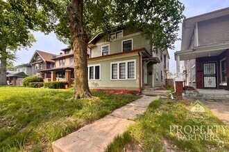 Building Photo - 5234 N College Ave