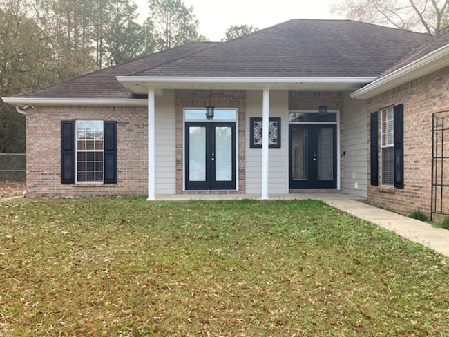 Building Photo - Beautiful Perkinston 4 Bedroom