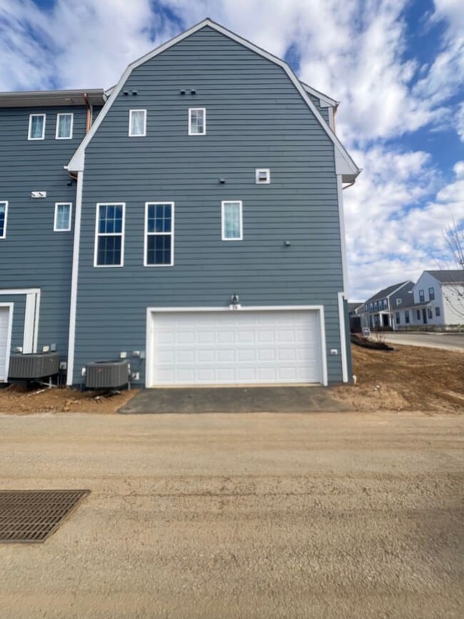 Building Photo - ** $500 OFF **