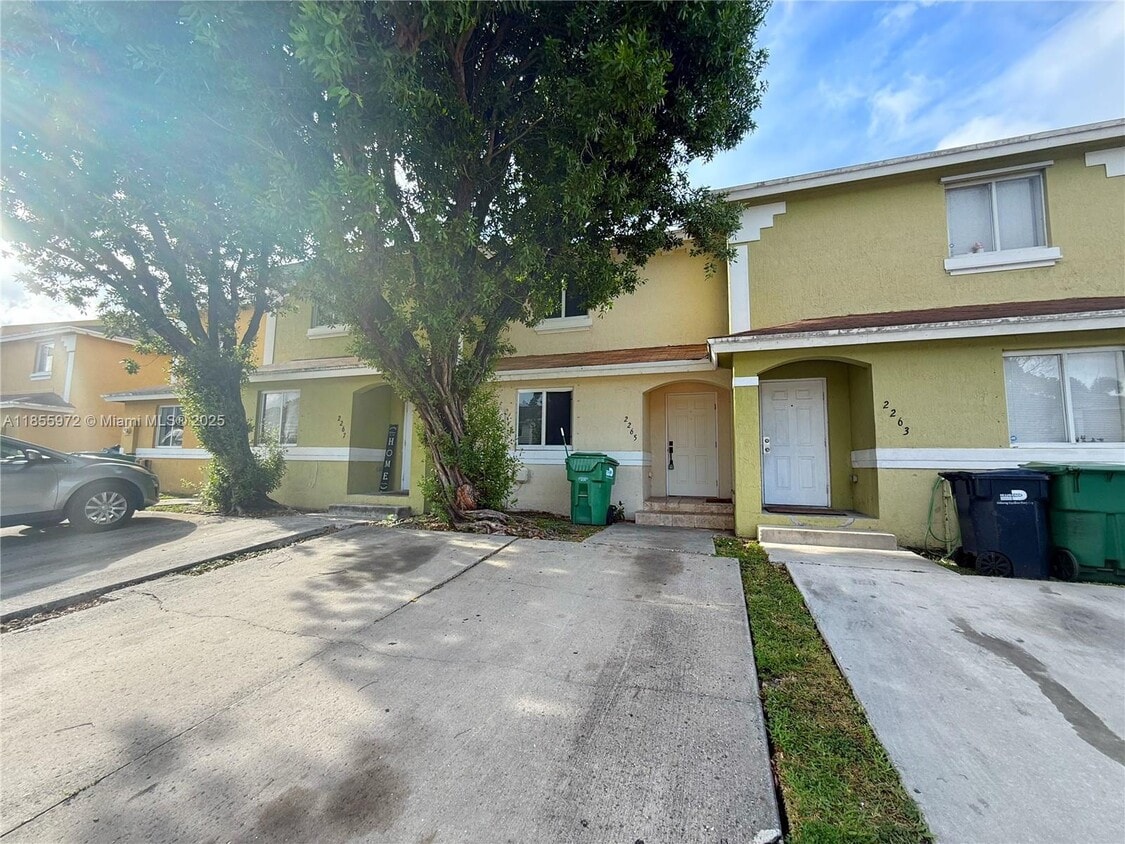 Primary Photo - 2265 NW 136th Terrace