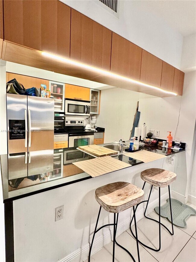 Foto del edificio - 1750 N Bayshore Dr