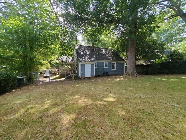 Foto del edificio - 508 Walter Ct