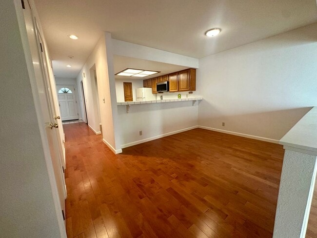 Foto del edificio - 2 bedroom, 2.5 bathroom townhouse with pri...