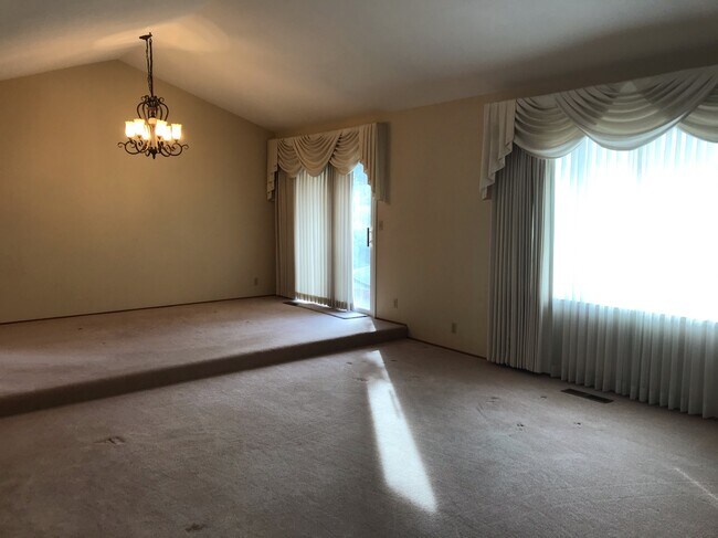 Dining/Living room - 6187 Candy Lynn Ct