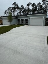 Building Photo - 44 Red Mill Dr