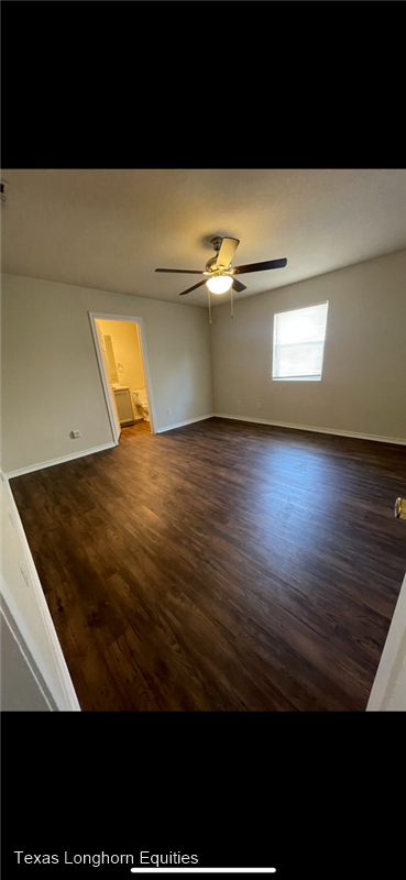 Foto del edificio - 302 Sheila Dr