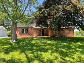 Building Photo - 3018 Gleneagle Dr