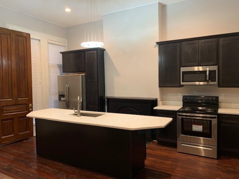 Foto principal - 1807 Madison Ave