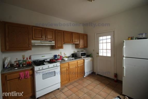 Building Photo - 33 Egremont Rd