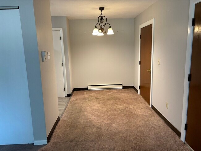 Building Photo - 135 Winthrop St