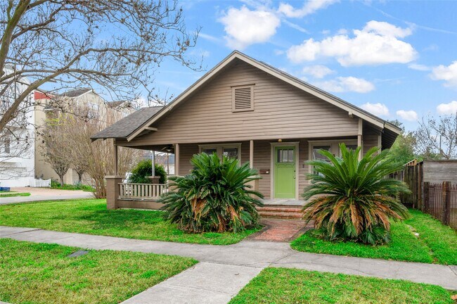 Foto del edificio - 334 E 24th St