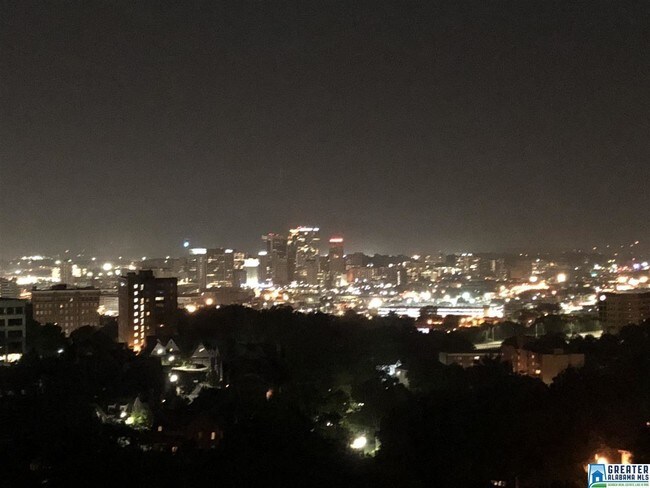 Foto del edificio - 2700 Arlington Ave S