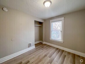 Building Photo - 528 Seward St