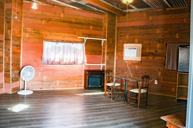 Building Photo - 6759 TX-105