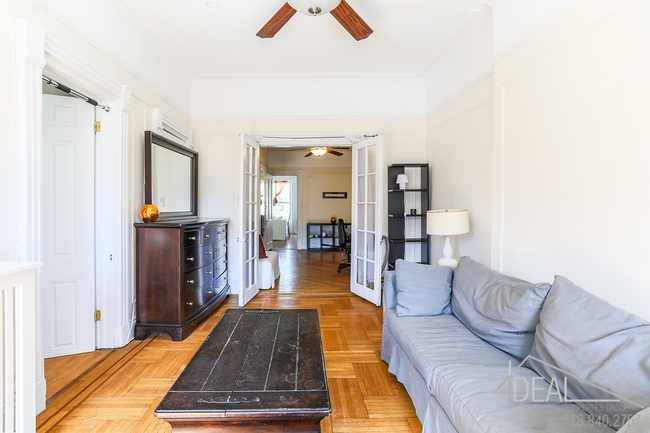 Building Photo - 356 -358 7th Avenue #BuildingR