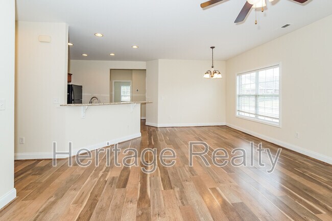 Foto del edificio - 130 Hardinberry St