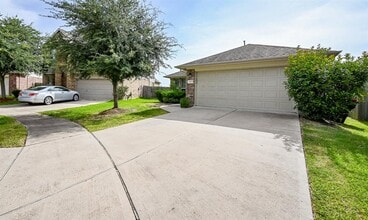 Building Photo - 18707 Majestic Vista Ln