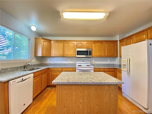 Foto del edificio - 9673 Moss Rose Cir