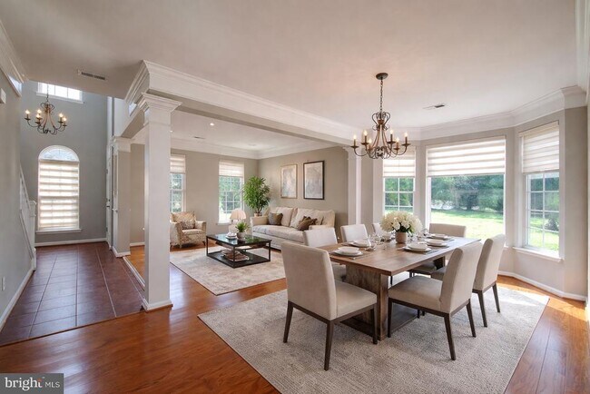 Foto del edificio - 12314 Tanalian Falls Ln