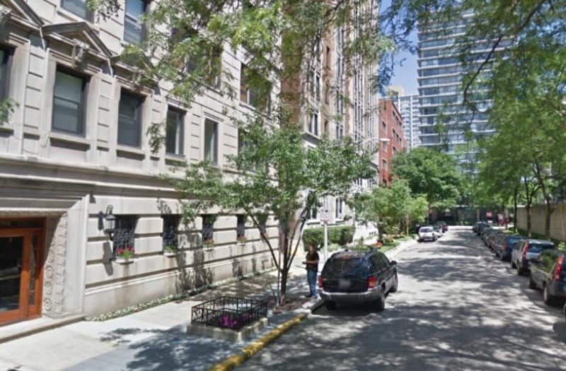 Photo - 2930 N Commonwealth Ave (Chicago, IL)