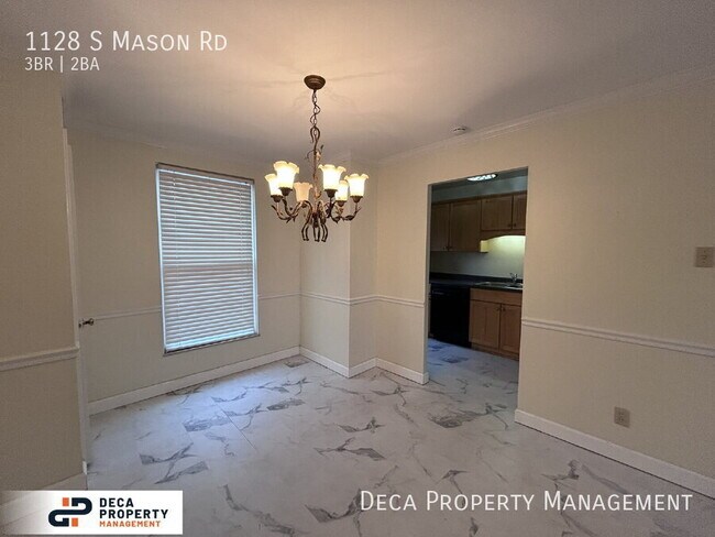 Foto del edificio - 1128 S Mason Rd