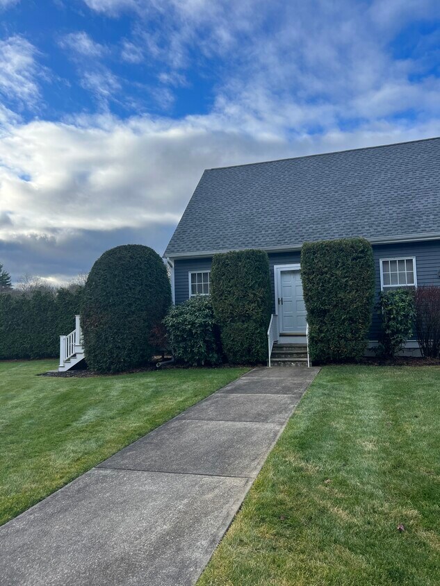 233 Tremont St Unit Carriage House, Rehoboth, MA 02769 Apartments in