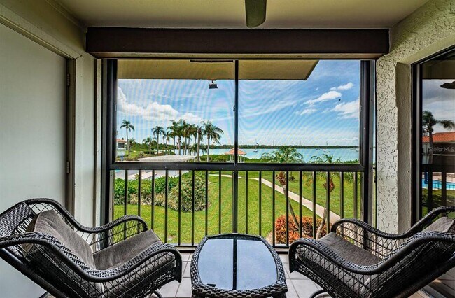 Foto del edificio - 6295 Bahia Del Mar Cir