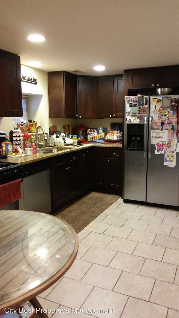 2940 N Kostner Ave, Chicago, IL 60641 Condo for Rent in Chicago, IL