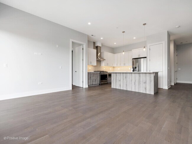 Foto del edificio - 2139 W Madison St