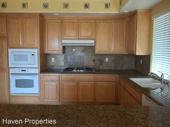 Building Photo - 4 br, 3.5 bath House - 4491 Spanish Oaks Dr.