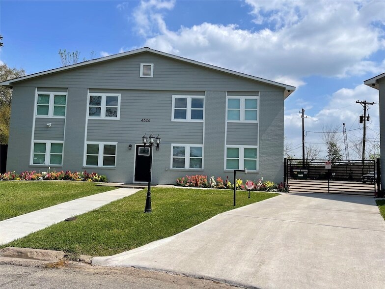 Photo - 4326 Alconbury Lane Unit 6