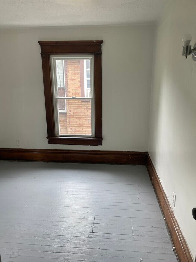 Foto del edificio - Akron Single Home