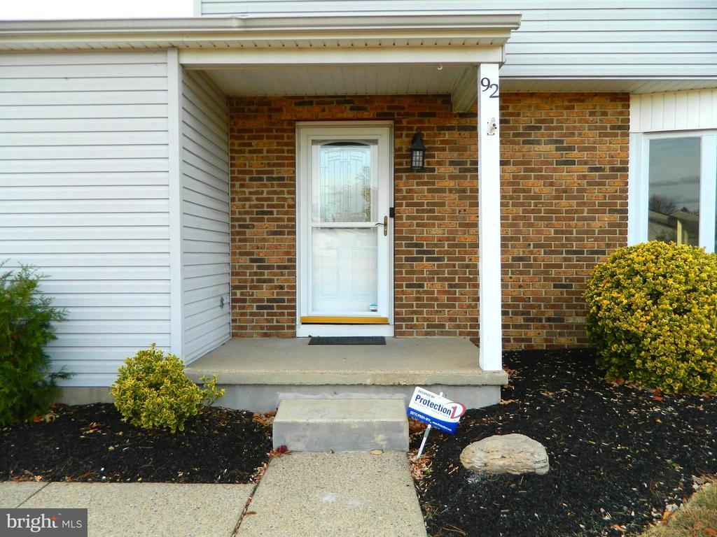 Primary Photo - 92 Altair Dr