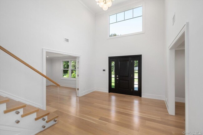 Foto del edificio - 40 Hewlett Ln