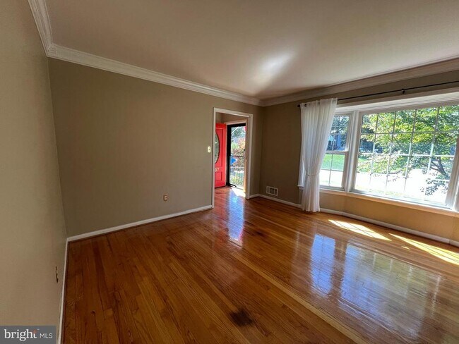 Foto del edificio - 8407 W Boulevard Dr