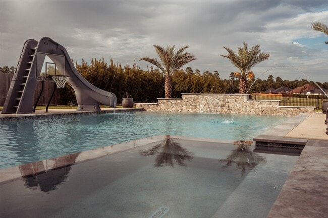 Building Photo - 18807 Serene Water Dr