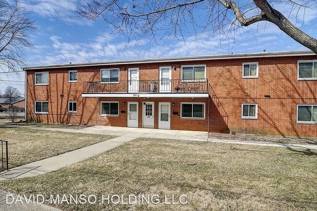 Building Photo - 190-216 Wilson Dr