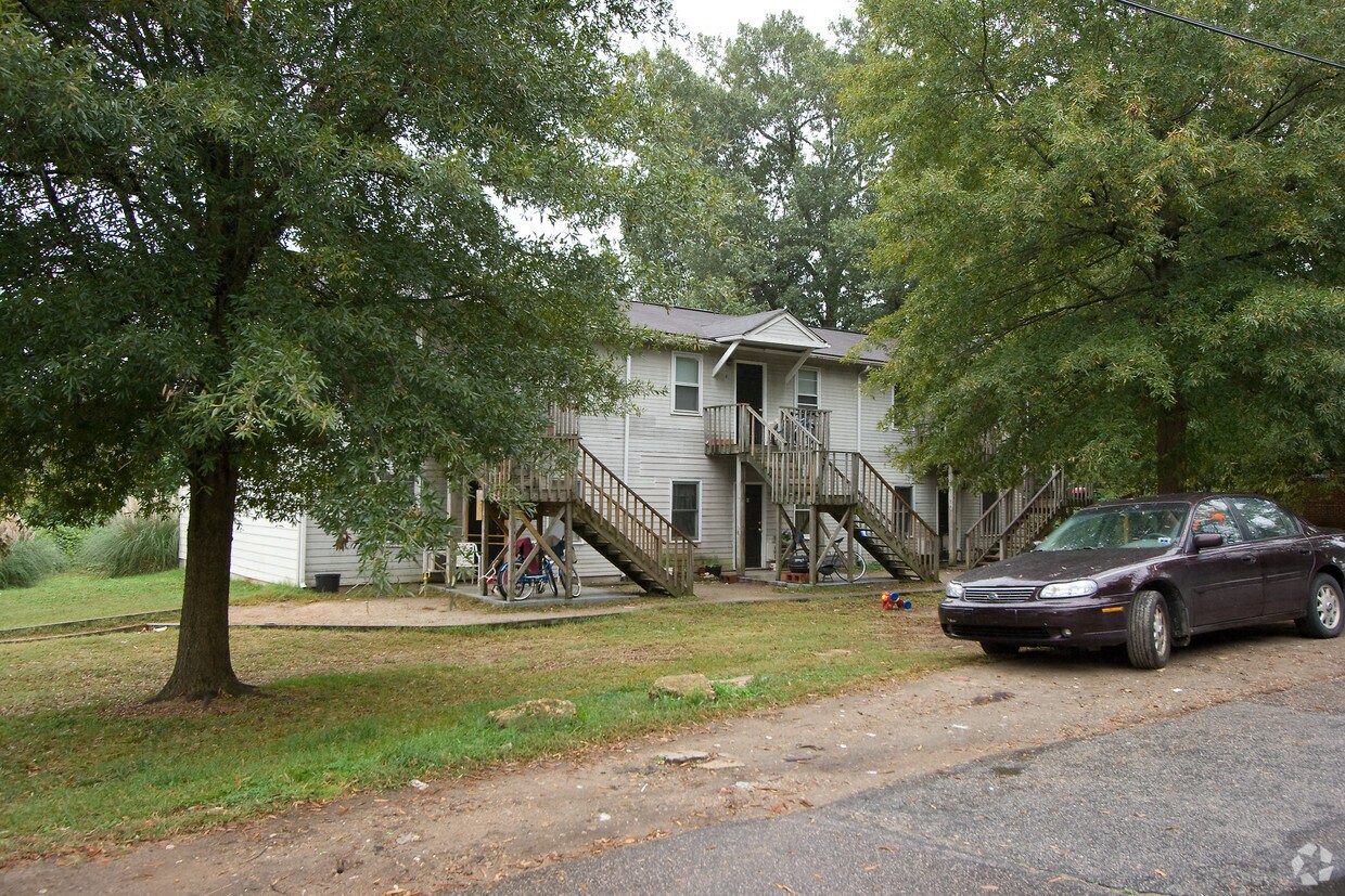 Primary Photo - 627 Dorothea Dr
