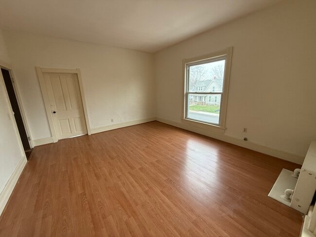 Master bedroom newly painted - 428 S Main St