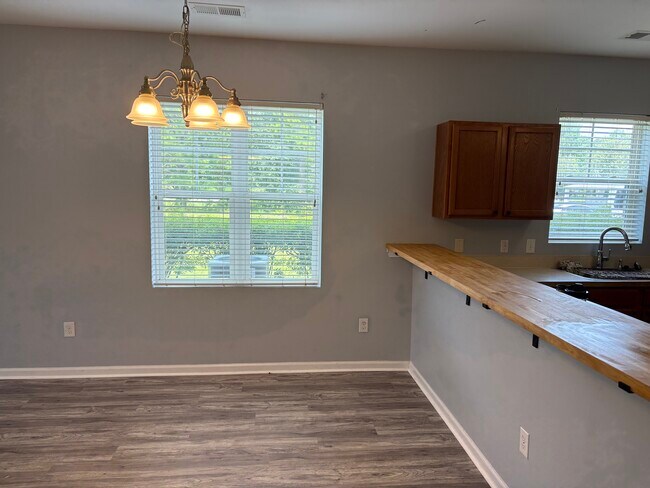 Building Photo - 374 Kiskadee Loop
