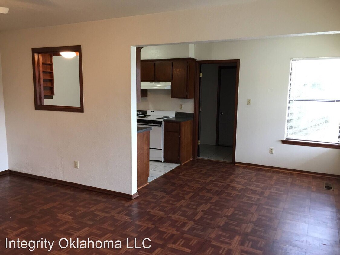 Primary Photo - 2 br, 1.5 bath House - 108 Vinita Dr.