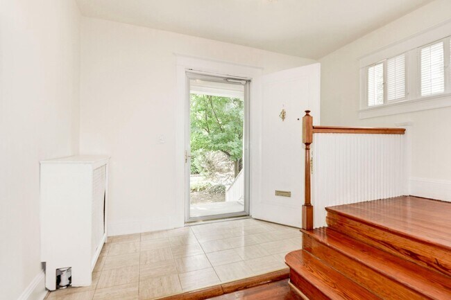 Foto del edificio - 3805 Shepherd St
